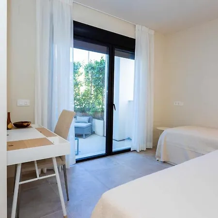 Apartment Stylish Living With Private Pool *